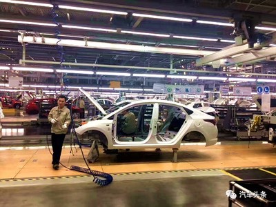 頭條·快訊 | 傳北現滄州工廠停產？中方“一把手”現場辟謠，汽車銷售或將迎來新格局